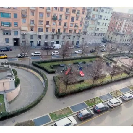 2 Bedroom Gem Near Fast Wi Fi Kademy House Milan