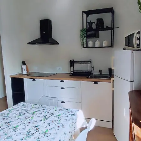 2 Bedroom Gem Near Fast Wi Fi Kademy House Apartment Milan