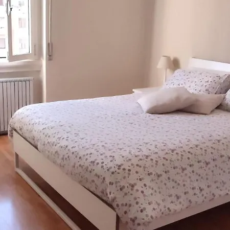 2 Bedroom Gem Near Fast Wi Fi Kademy House