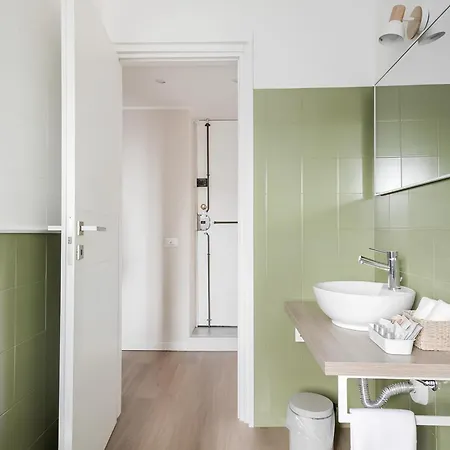 2 Bedroom Gem Near Fast Wi Fi Kademy House *